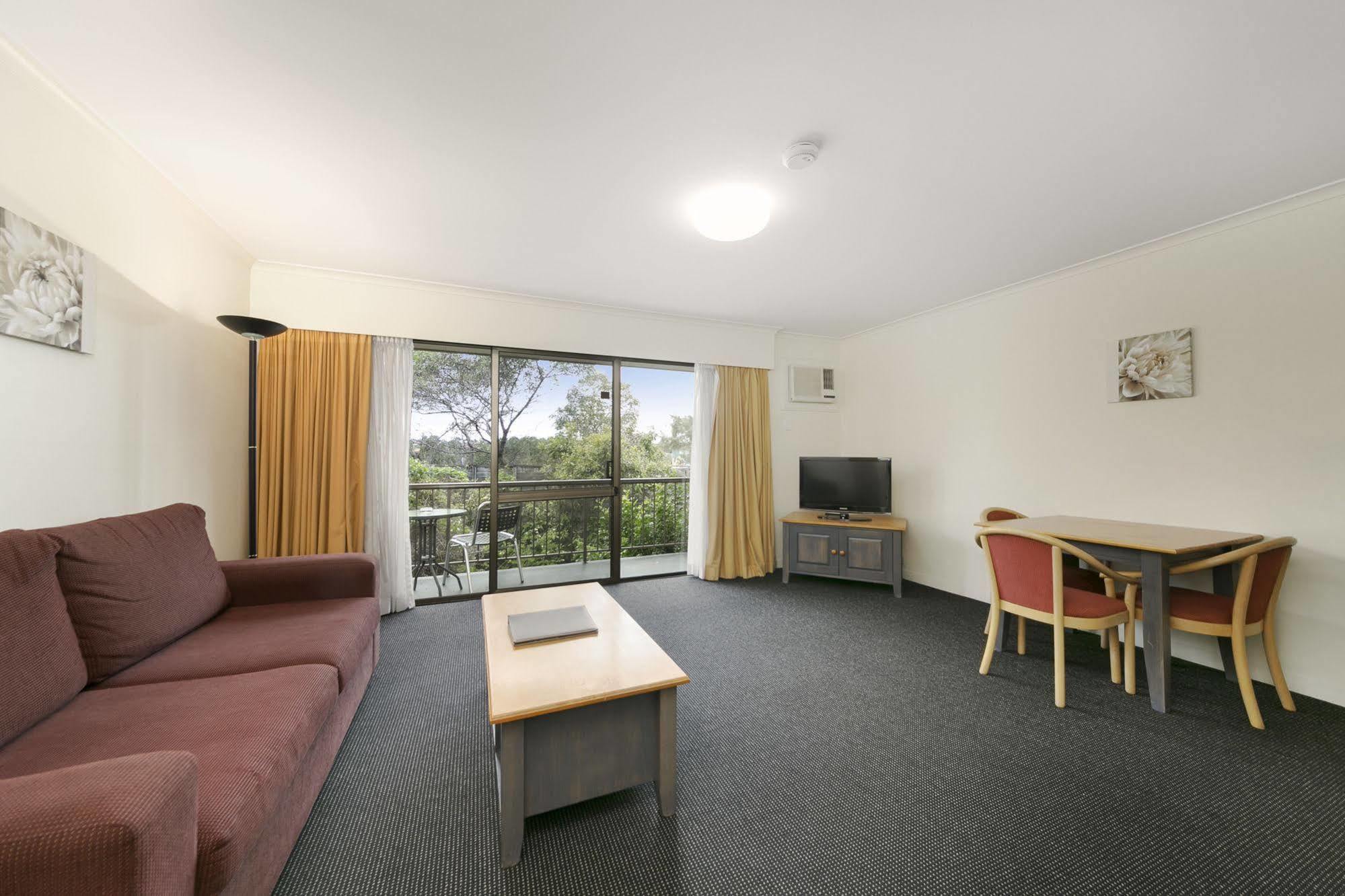 Mt Ommaney Hotel Apartments Brisbane Luaran gambar